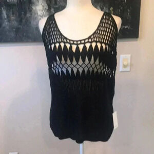 NWT Ella Moss Crotchet Top with Front and Side Cut Outs-Size M